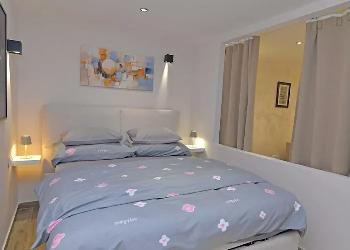 Stella And Luna Apartment