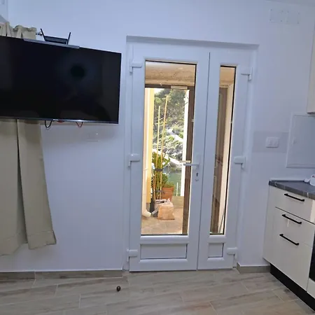 Stella And Luna Вели-Лошинь